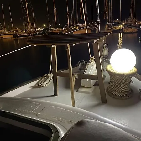 Velero Menorquin Con Encanto Valensiya